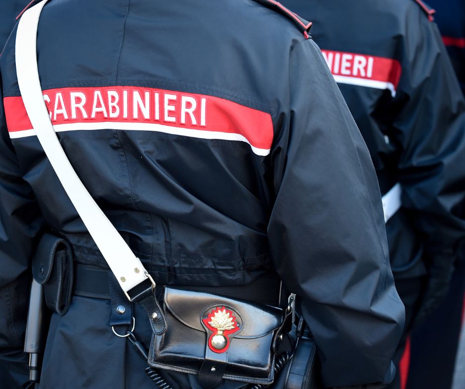 Aggressione con manganello, 43enne denunciato