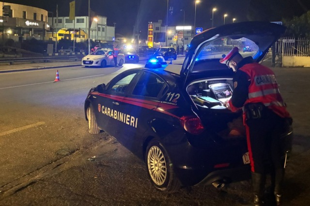 Rifiuta il test e viene denunciato per droga alla guida