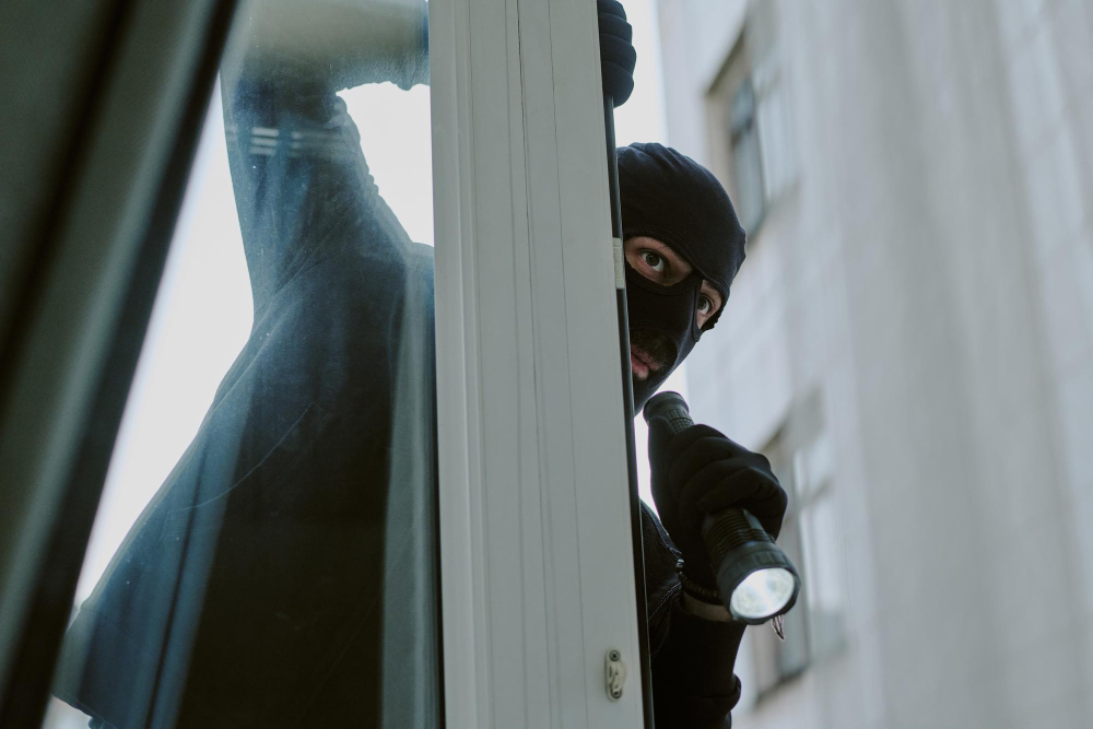 Truffa del finto carabiniere, 54enne arrestato nel Torinese