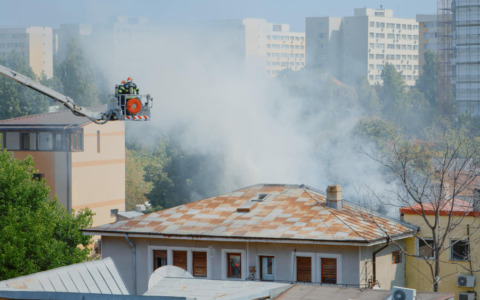 Incendi, Noi Moderati difende il lavoro dei soccorritori