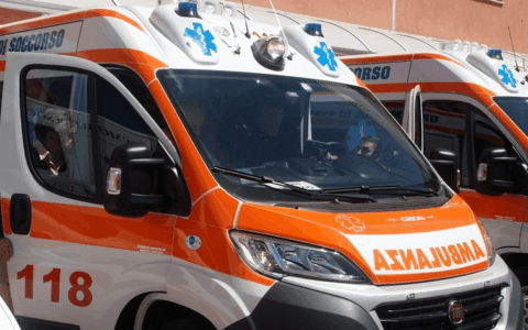 Calcinacci da un vecchio edificio, area messa in sicurezza