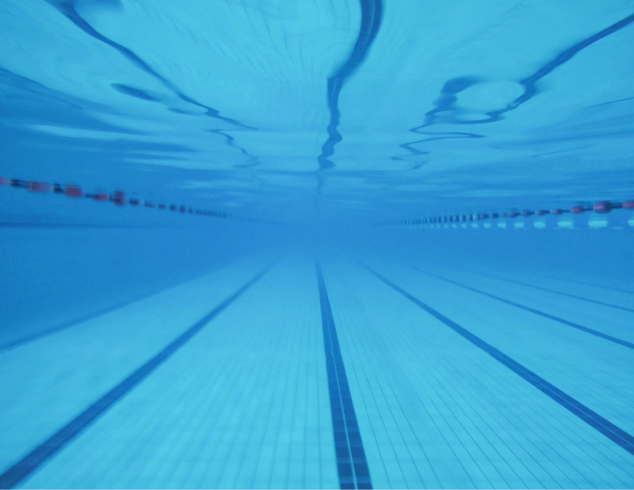 Alle piscine di Omegna un nuovo sollevatore per disabili